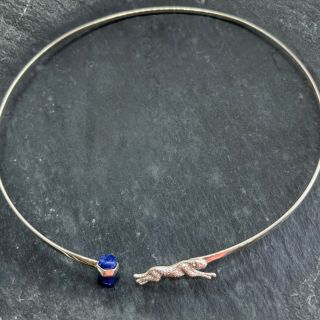 Gargantilla con piedra Jaguar