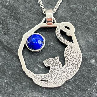 Dije Jaguar Grande con Cadena