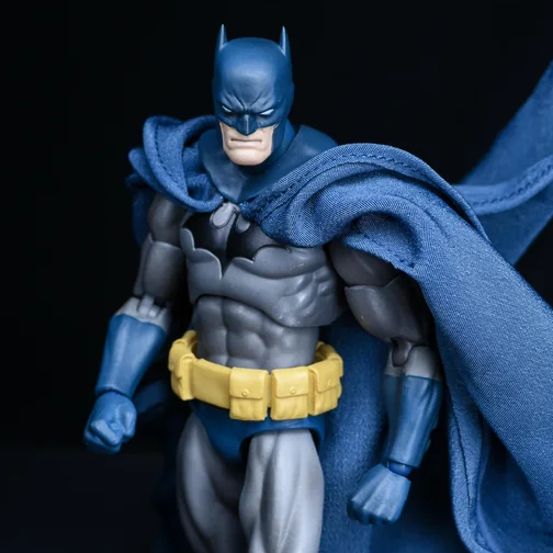 Figurine Medicom MAFEX Batman Hush – No.105, 17cm, Neuve Sous Blister