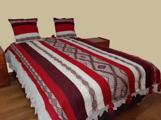 Cobertor de cama y cojines II