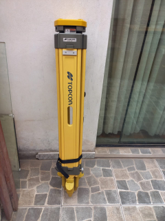 TRIPODE DE MADERA TOPCON