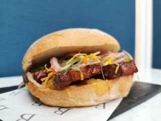 Pan con Chicharrón