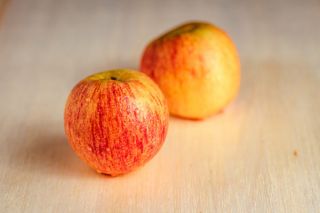 Manzana Royal gala x 6 Un