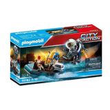 PLAYMOBIL CITY ACTION: Policia con Mochila Propulsora y Barco