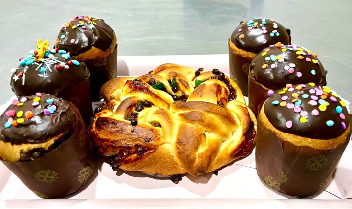 ¡Panetón de Chocolate y Rosca Navideña!