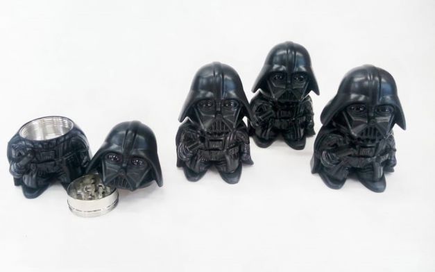GRINDER DARTH VADER