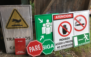 Letrero en sintra de 3 mm. impreso full color formato A5 21x15