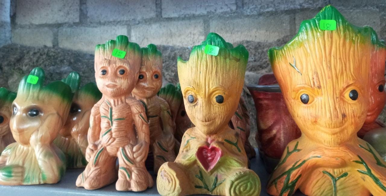 MACETEROS CON DISEÑO DE GRUTH