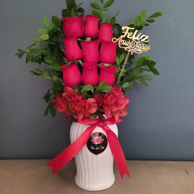 Florero con Rosas