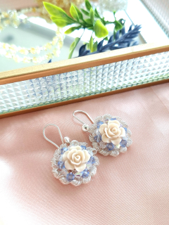 Aretes rosita beige