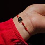 Pulsera Turmalina negra hilo