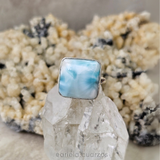 Anillo de Larimar
